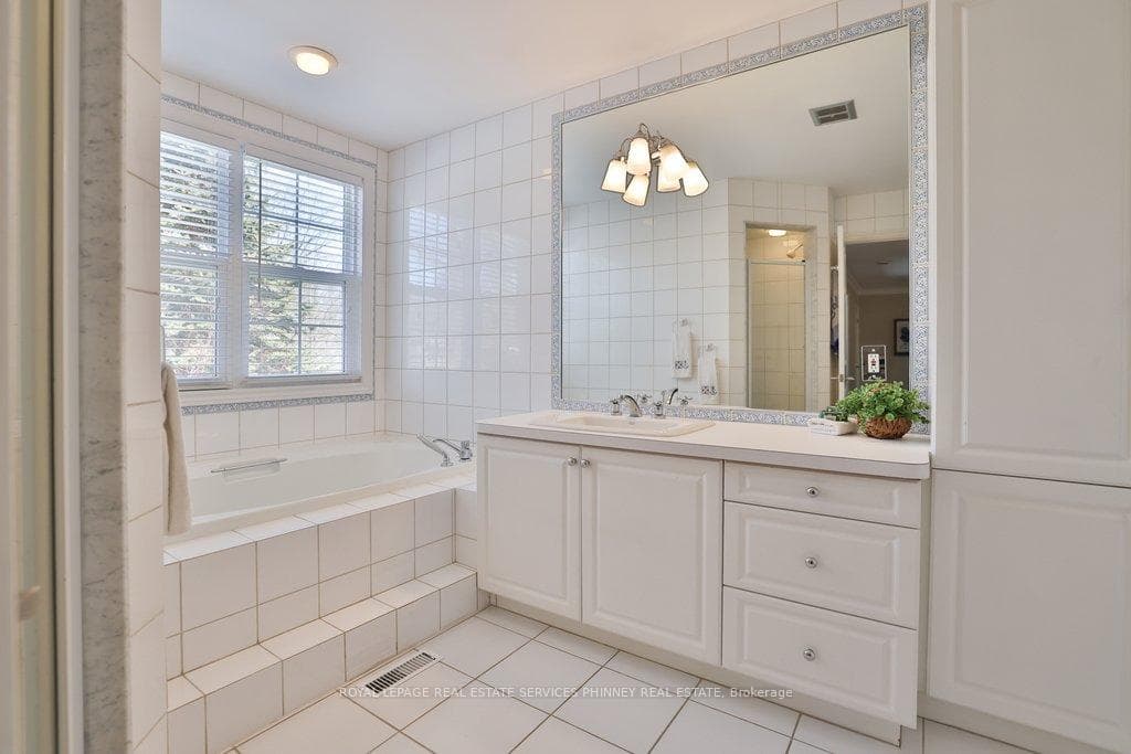 1244 Woodland Avenue - Detached photo 26 of 46 in Mississauga, Ontario