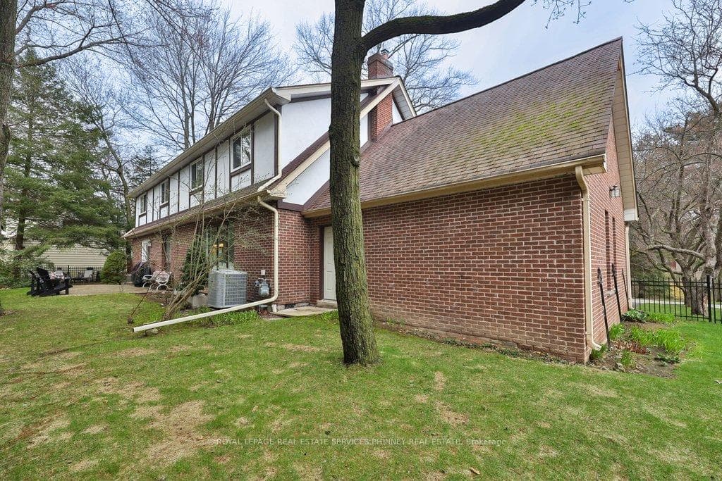 1244 Woodland Avenue - Detached photo 44 of 46 in Mississauga, Ontario