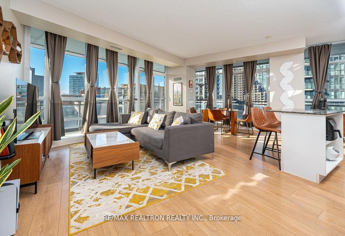 15 Bruyeres Mews Unit 1008 - Condo photo 1 of 33 in Downtown Toronto / Waterfront, Ontario