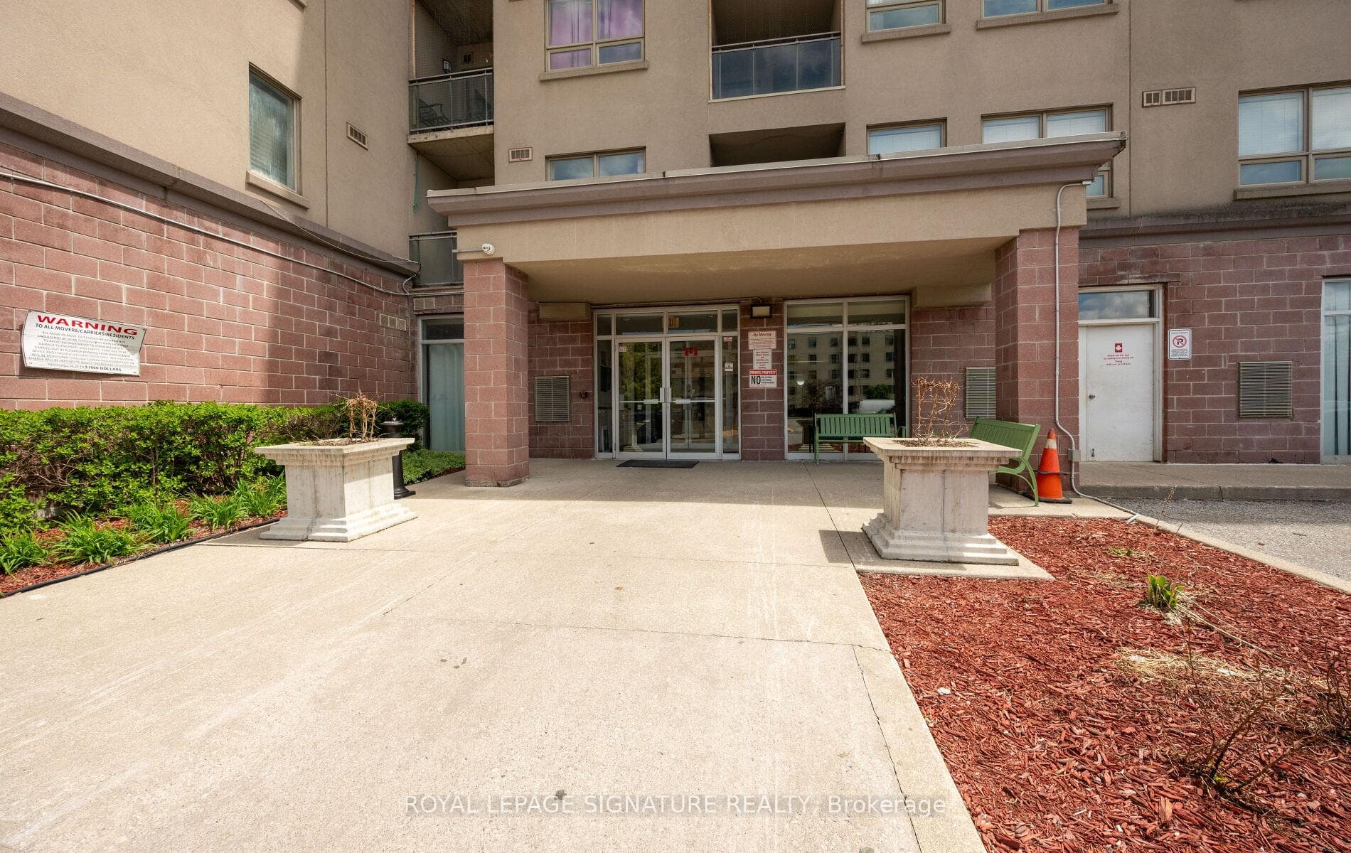 7405 Goreway Drive Unit 104 - Condo photo 4 of 42 in Mississauga, Ontario
