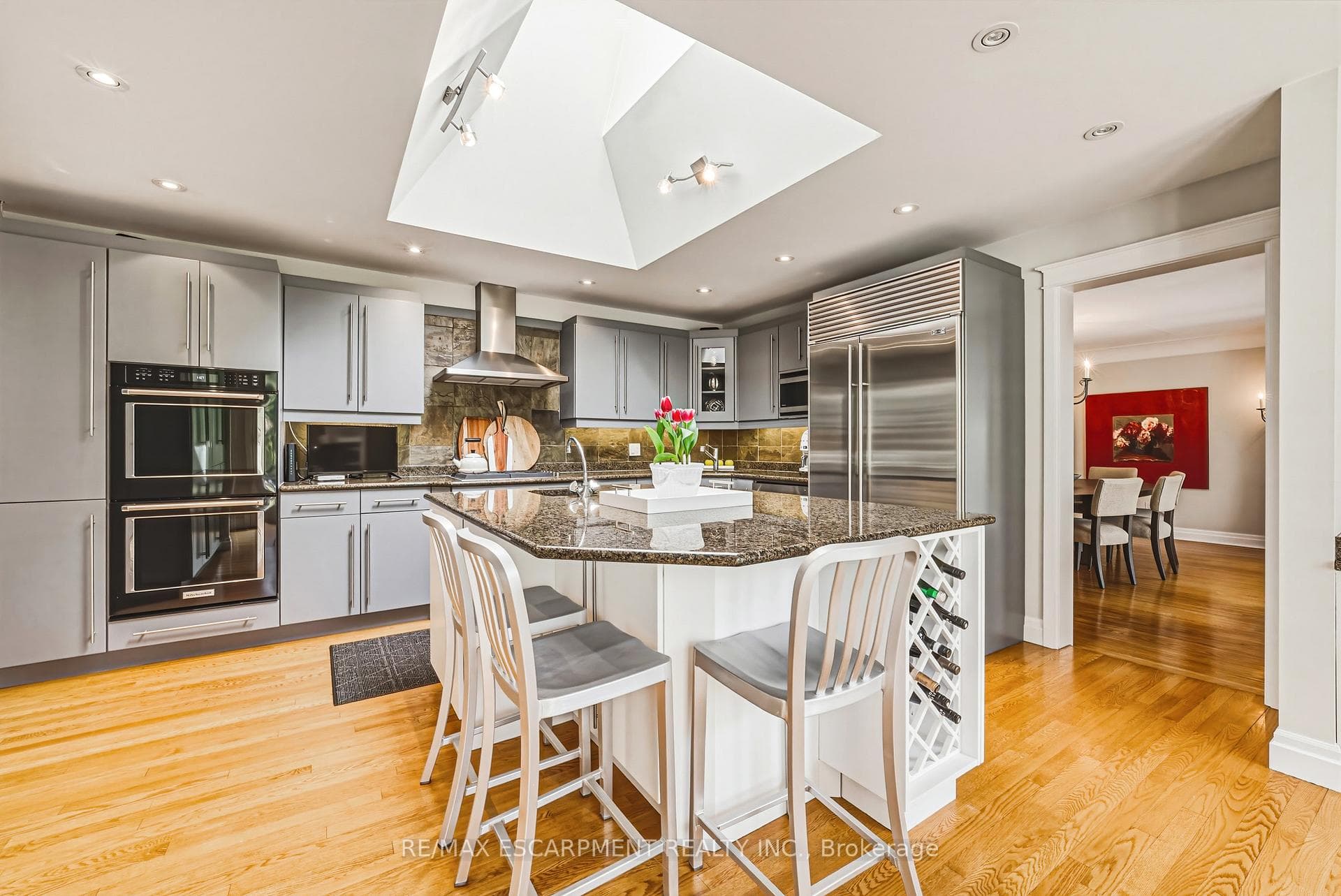 7 Colonial Crescent - Detached photo 18 of 49 in Oakville, Ontario