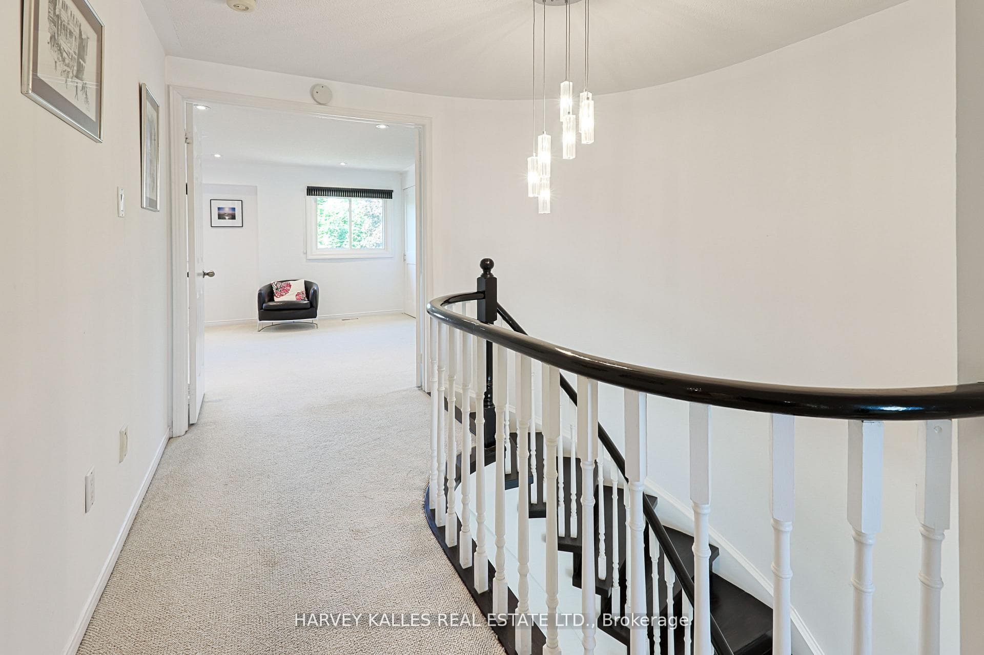1050 Lindsay Drive - Townhouse photo 18 of 40 in Oakville, Ontario