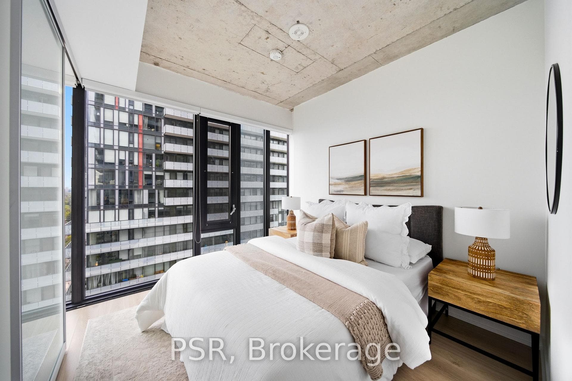161 Roehampton Avenue Unit 2005 - Condo photo 17 of 25 in Leaside / Davisville, Ontario
