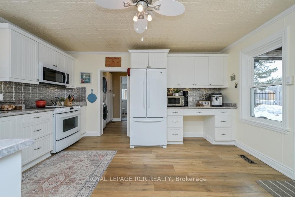 1429 Queen Street - Detached photo 8 of 28 in Caledon, Ontario