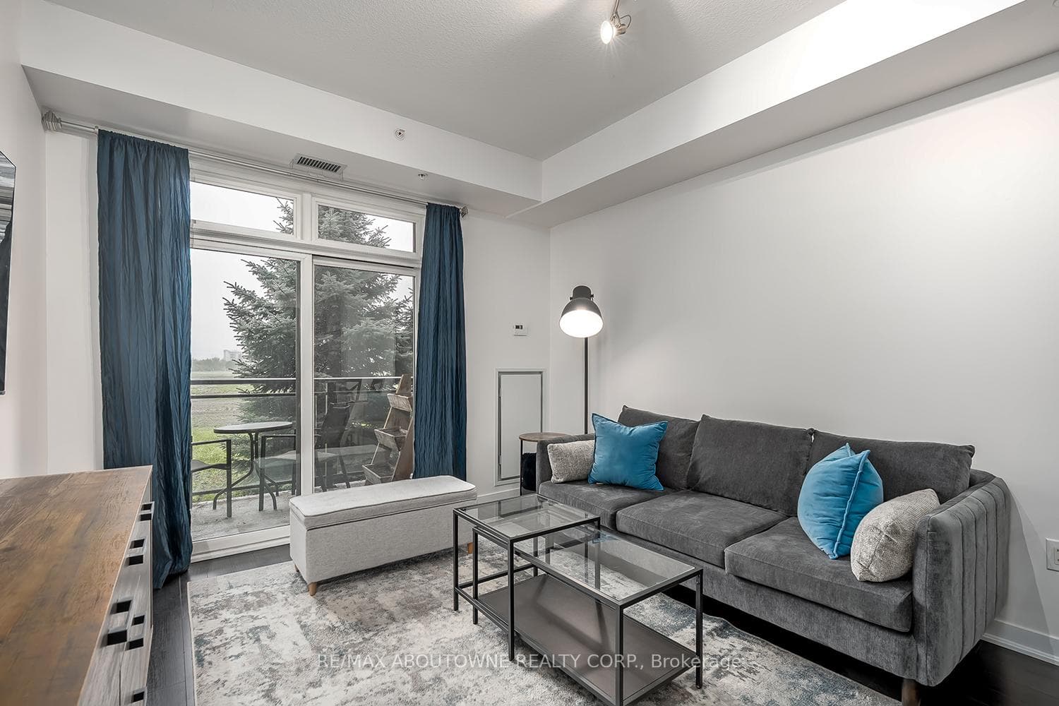 5010 Corporate Drive Unit 116 - Condo photo 11 of 29 in Burlington, Ontario