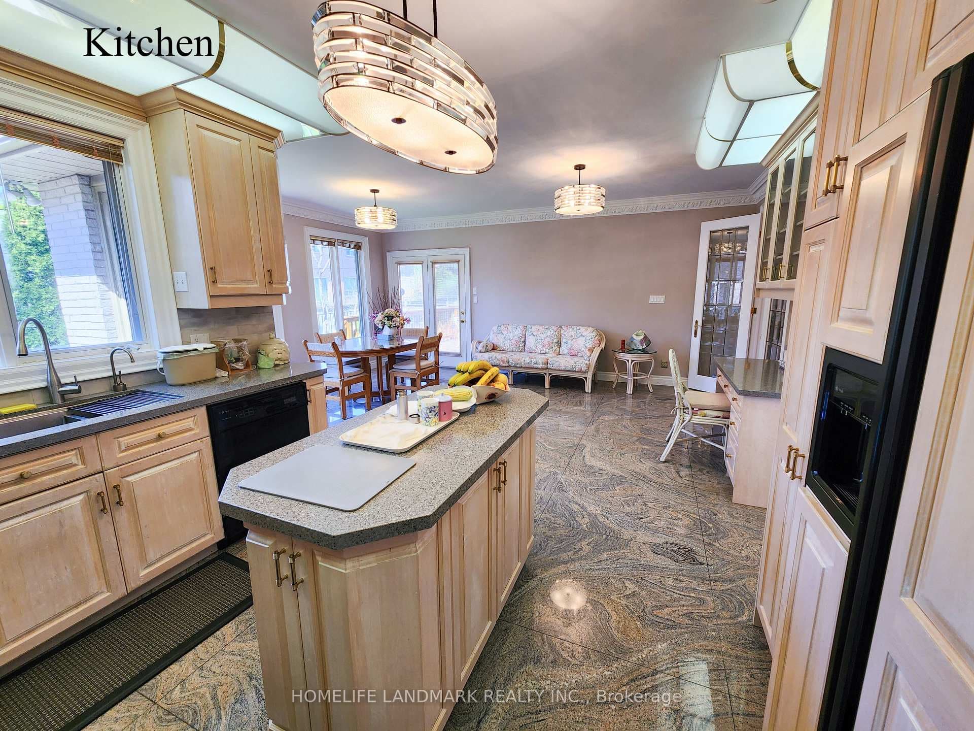 16 Lawnview Drive - Detached photo 23 of 50 in Willowdale / Newtonbrook, Ontario