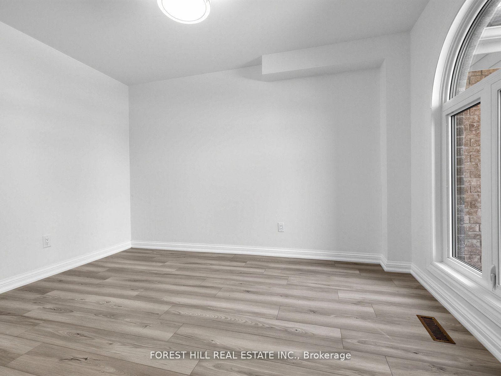 477 Cummer Avenue - Detached photo 3 of 50 in Willowdale / Newtonbrook, Ontario