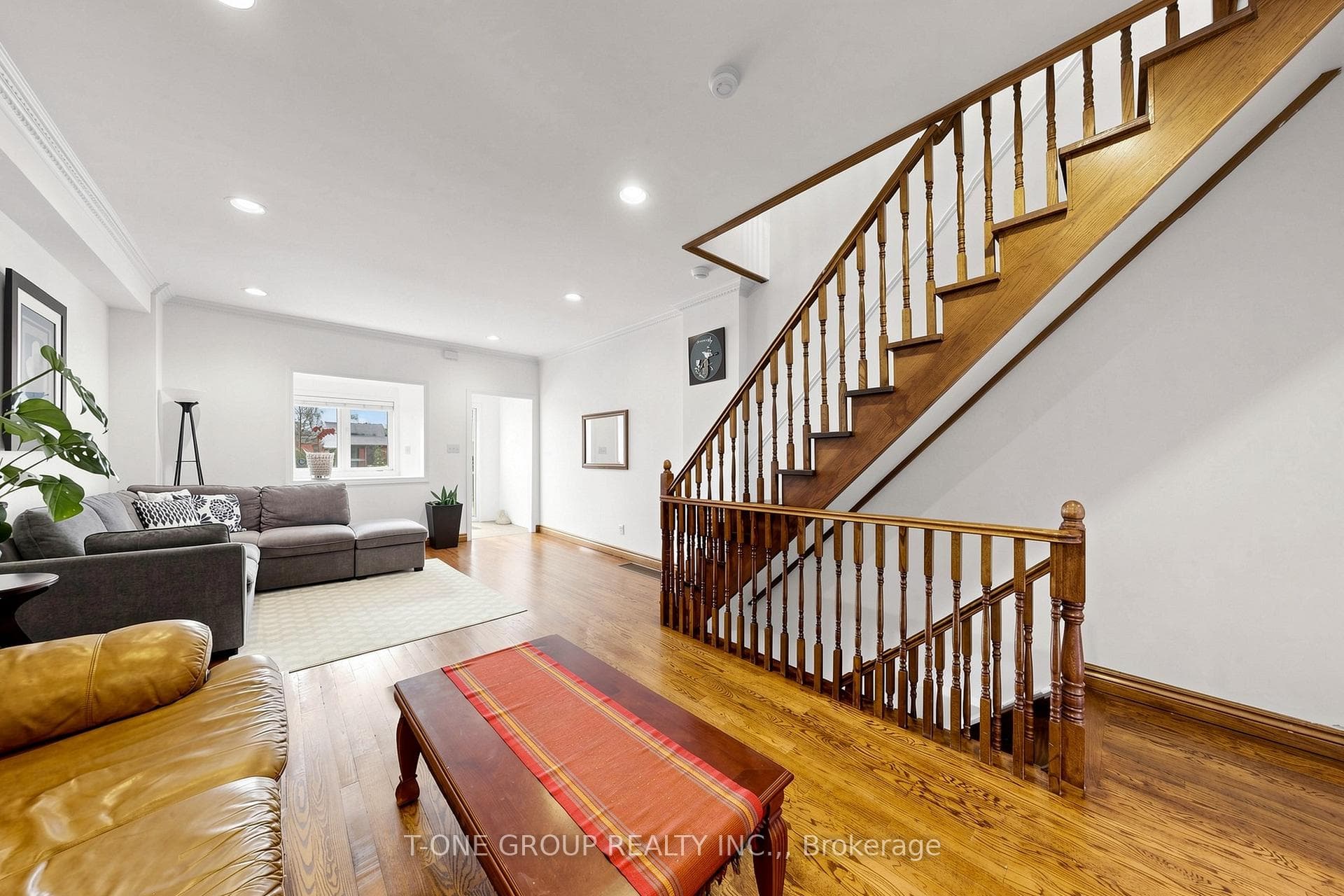 41 Madelaine Avenue - Semi-Detached photo 11 of 44 in Birch Cliff / Cliffside, Ontario
