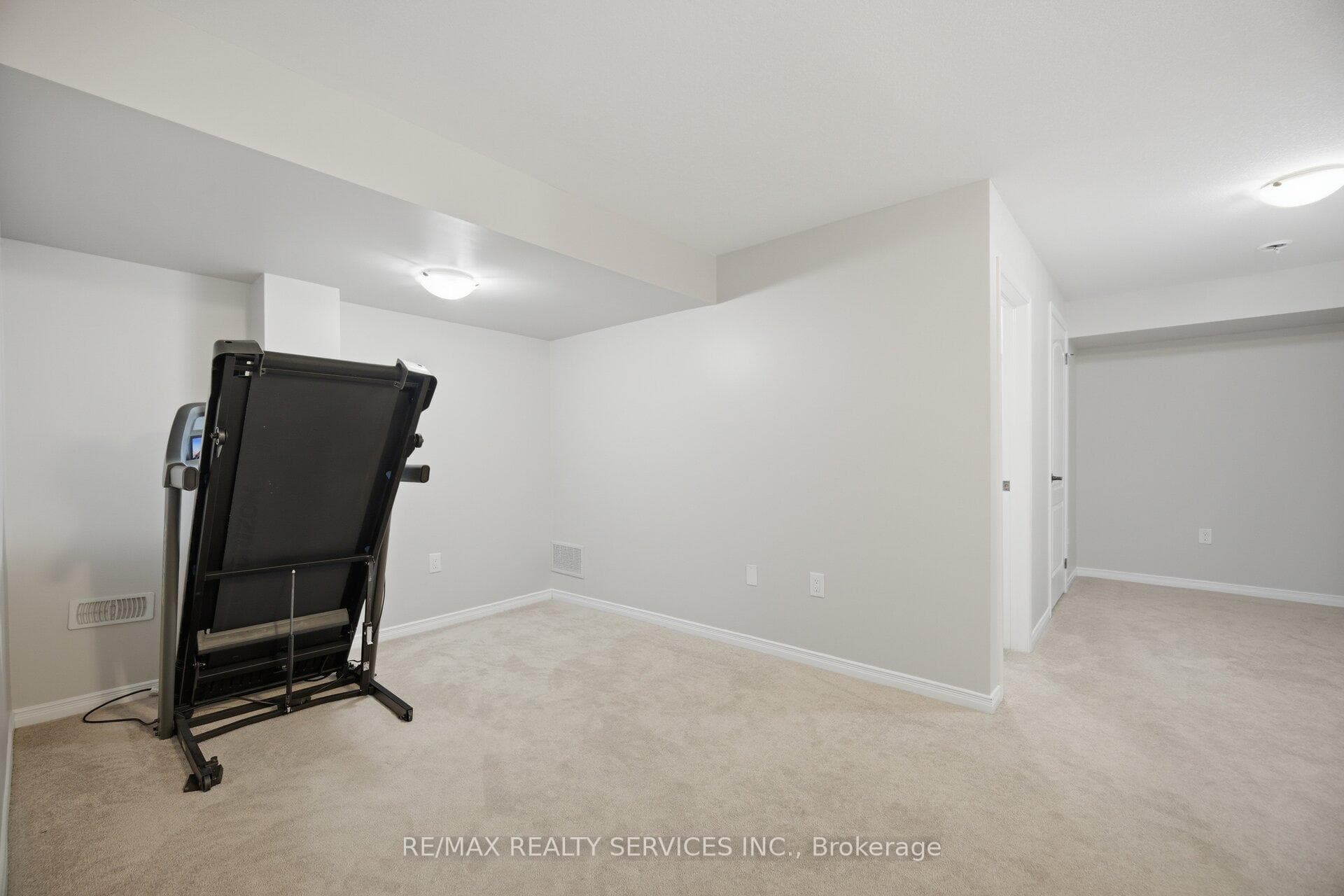 25 Baffin Crescent - Semi-Detached photo 34 of 50 in Brampton, Ontario