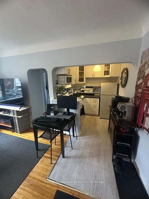60 Robinson Street Unit 305 - Condo photo 4 of 11 in Hamilton, Ontario