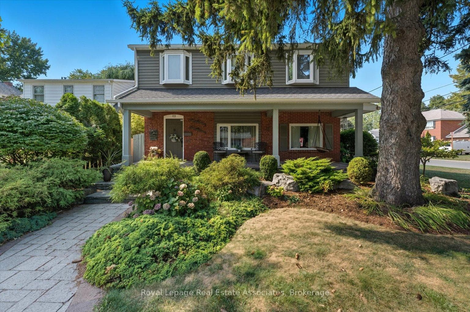 12 Wenonah Drive - Detached photo 1 of 50 in Mississauga, Ontario
