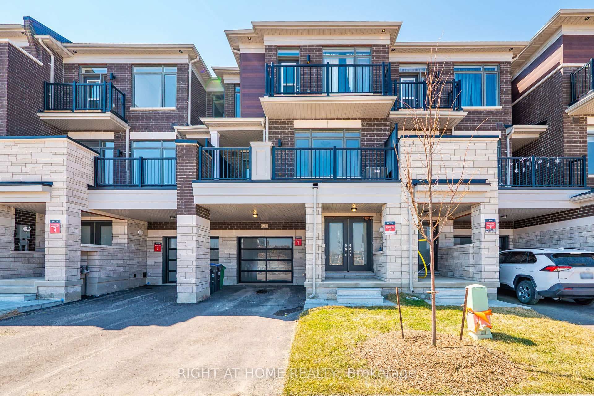 24 Monreau Drive - Townhouse for sale in Mount Pleasant, Ontario