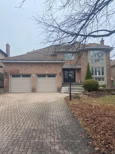 108 Cranberry Lane - home for sale in Aurora, Ontario