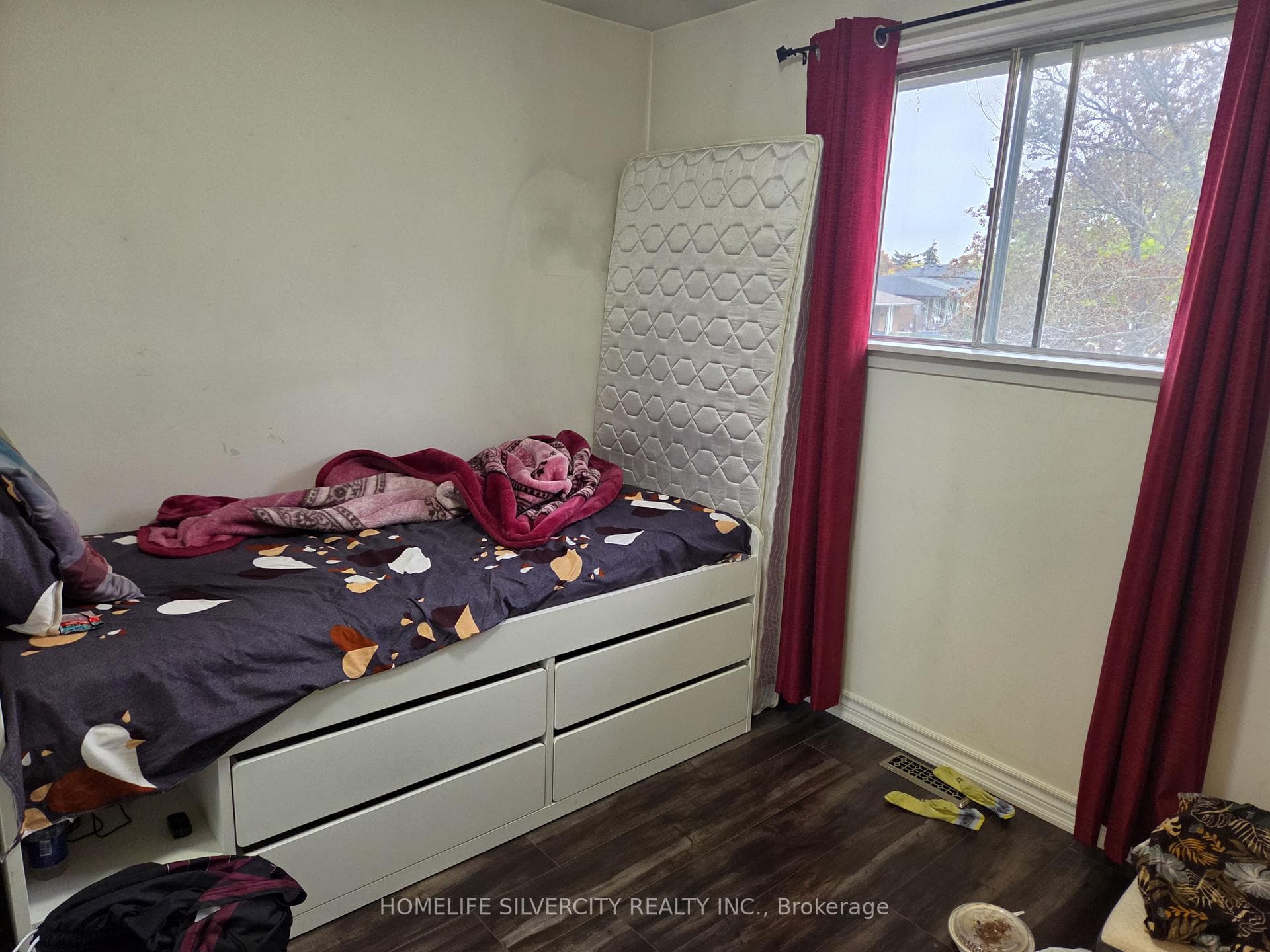 7582 Discus Crescent - Semi-Detached photo 12 of 23 in Mississauga, Ontario