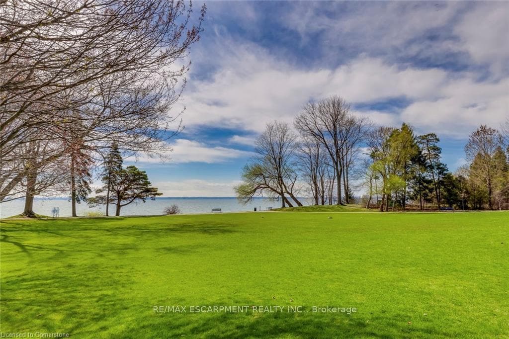 4306 Lakeshore Road - Detached photo 43 of 47 in Burlington, Ontario