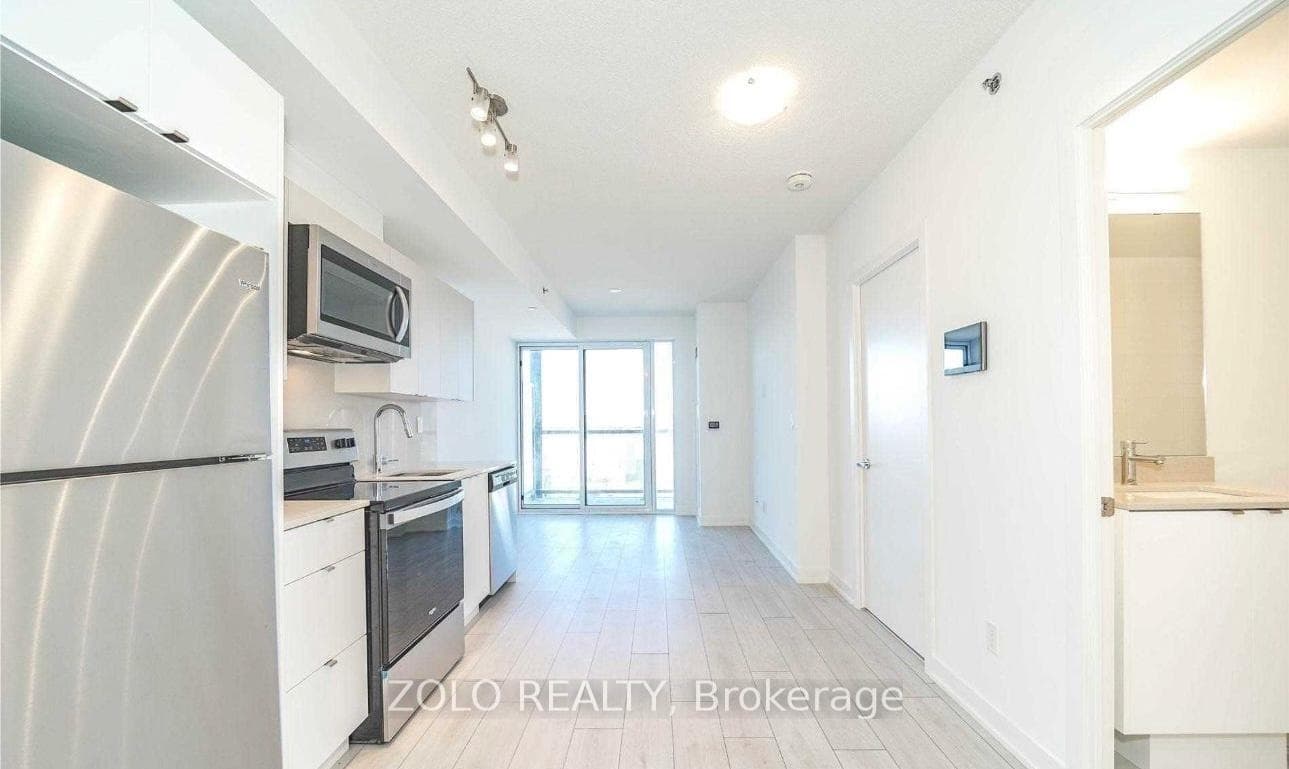 3200 Dakota Common Unit B520 - Condo photo 10 of 11 in Burlington, Ontario