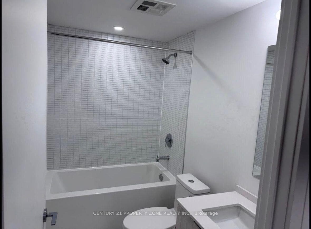 1 Jarvis Street Unit 723 - Condo photo 7 of 8 in Hamilton, Ontario