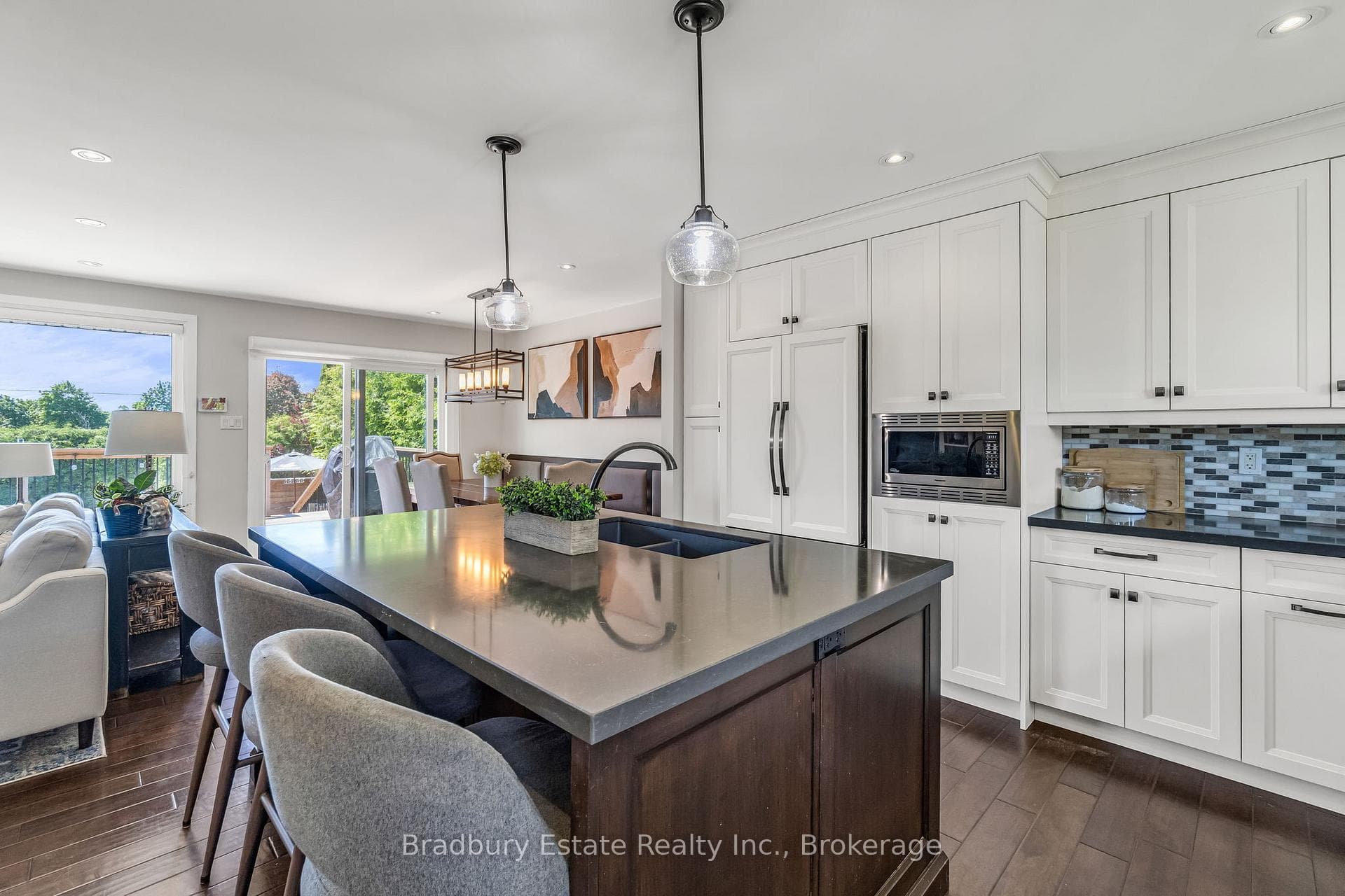 498 Wicklow Road - Detached photo 10 of 39 in Burlington, Ontario