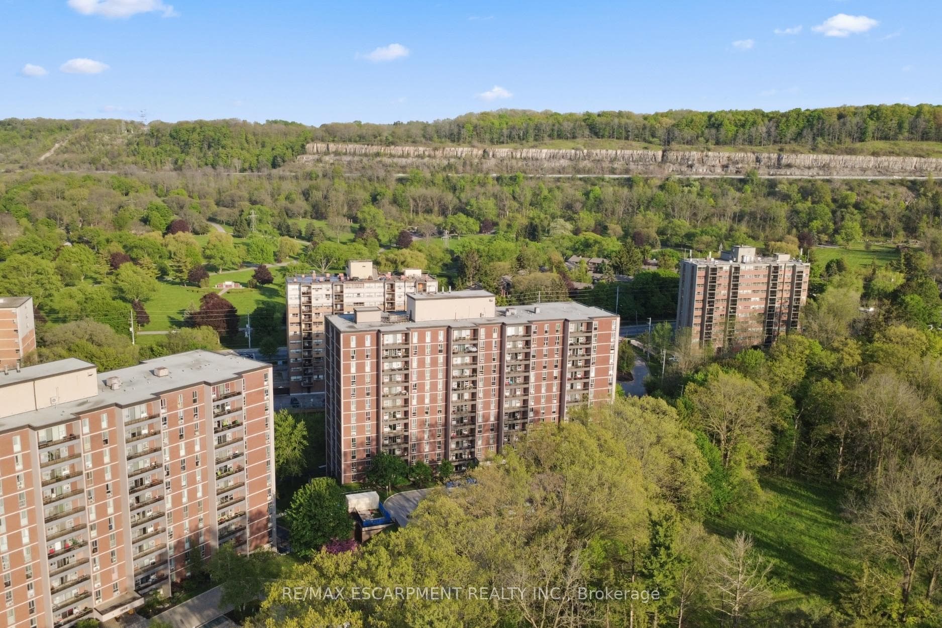 1964 MAIN Street Unit 1104 - Condo photo 2 of 43 in Hamilton, Ontario