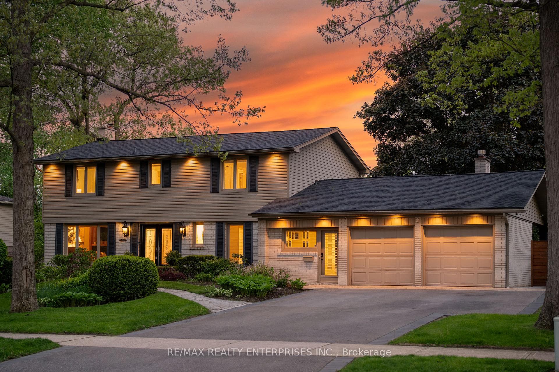 2068 Tenoga Drive - Detached photo 1 of 47 in Mississauga, Ontario