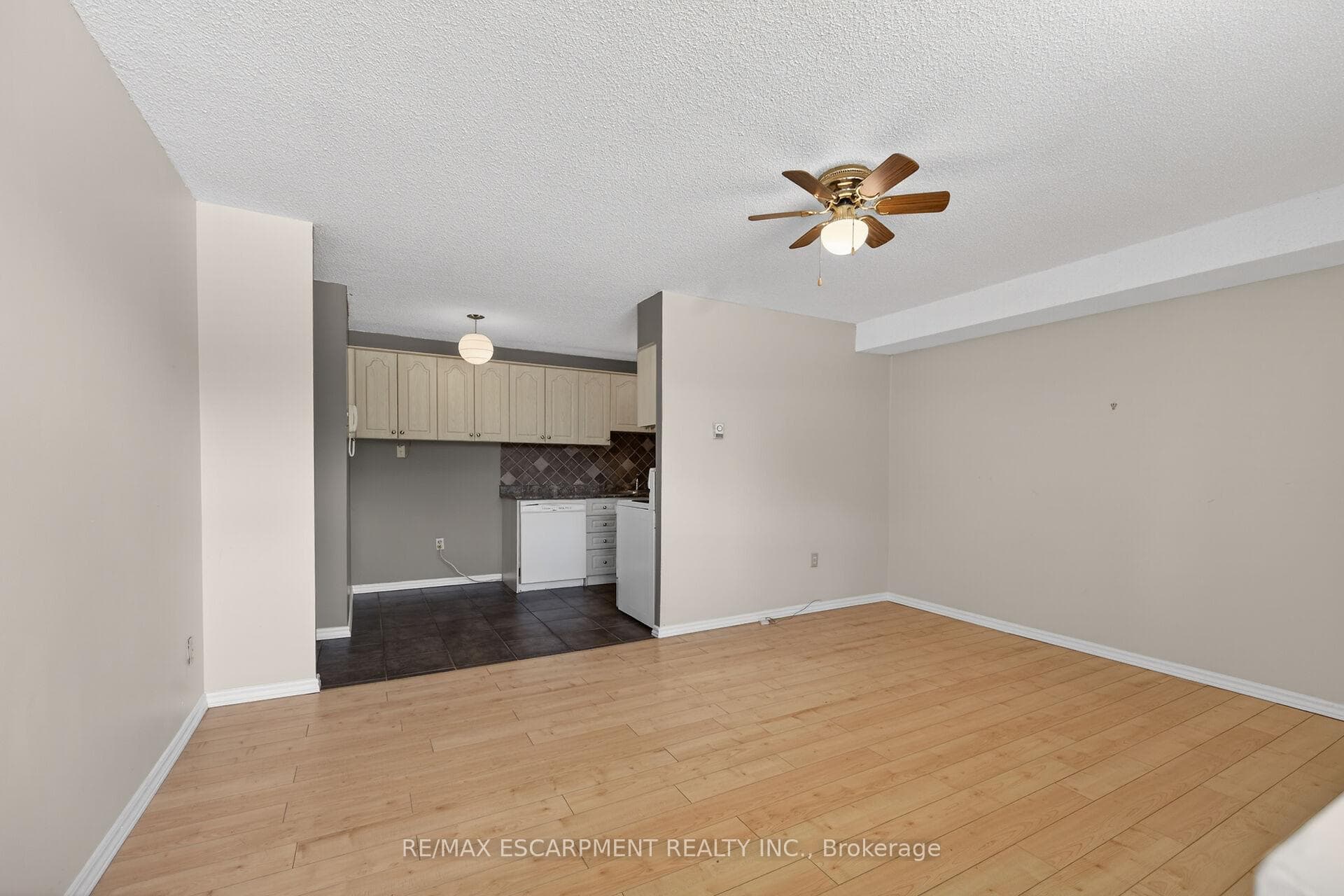 700 Dynes Road Unit 101 - Condo photo 13 of 48 in Burlington, Ontario