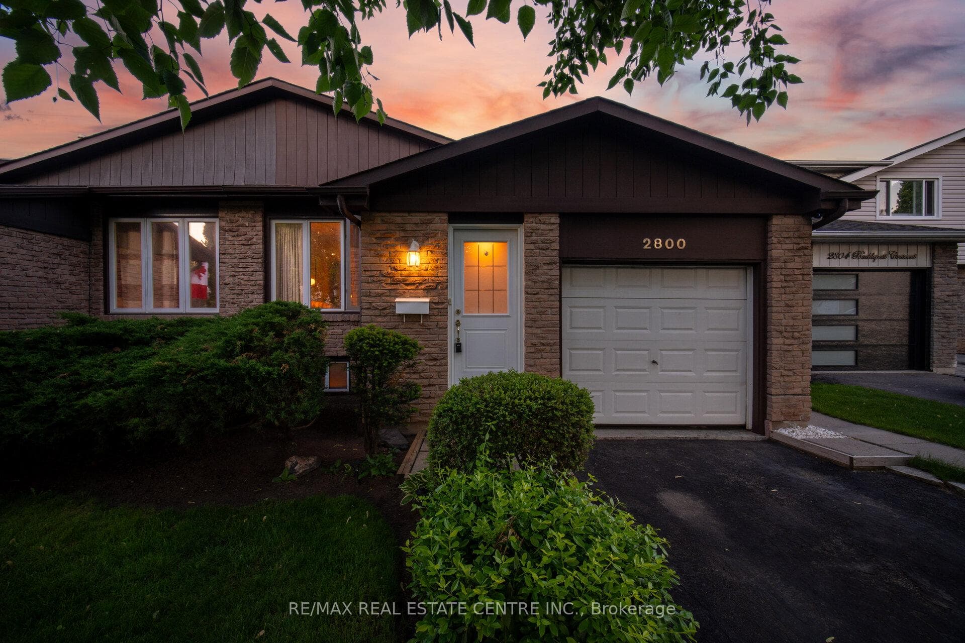 2800 Bucklepost Crescent - Semi-Detached photo 1 of 46 in Mississauga, Ontario