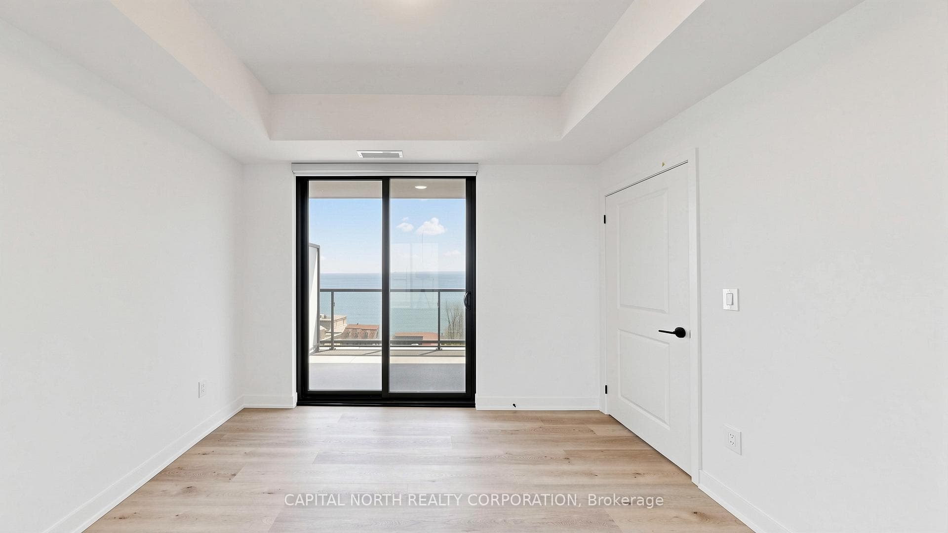 2075 Lakeshore Road Unit 708 - Condo photo 11 of 37 in Burlington, Ontario
