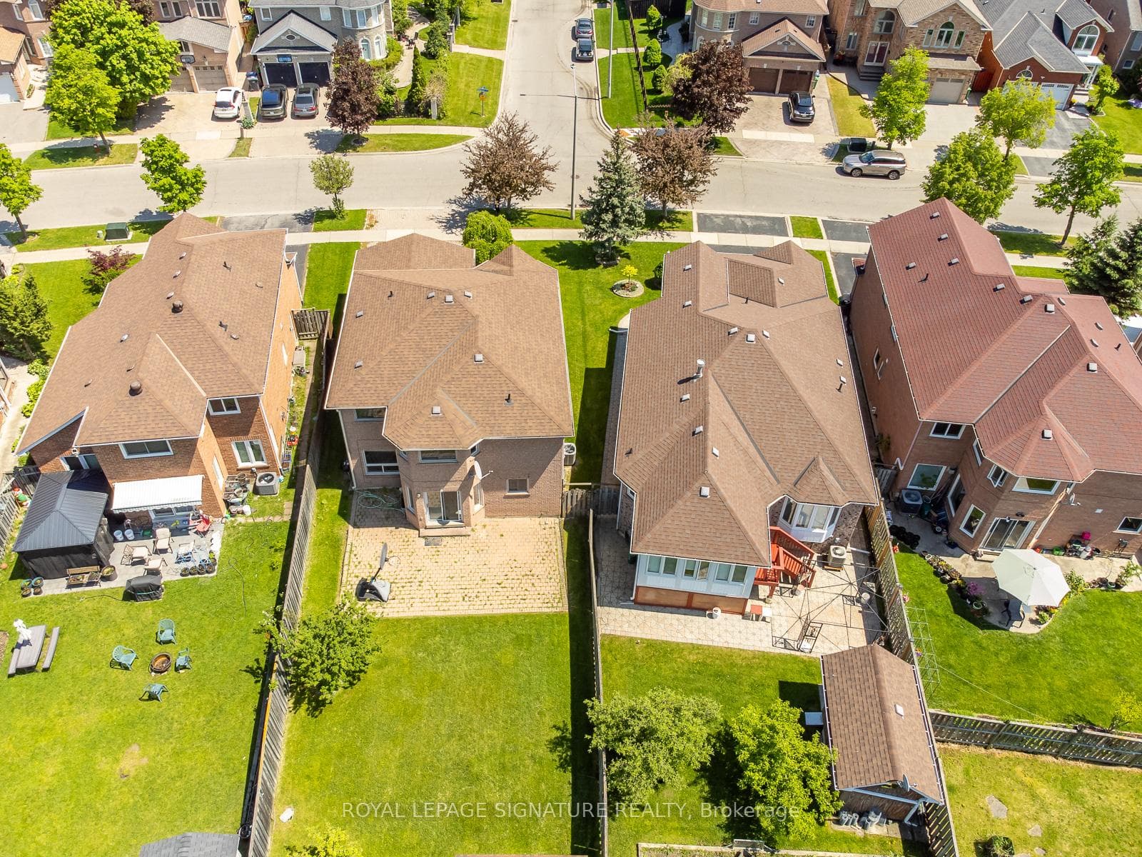 1307 Midgreen Lane - Detached photo 6 of 50 in Mississauga, Ontario