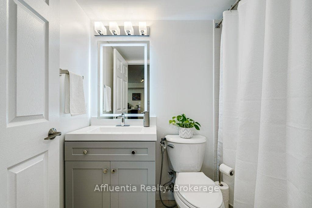 120 Dallimore Circle Unit 408 - Condo photo 7 of 38 in Don Mills / Parkwoods / Victoria Village, Ontario