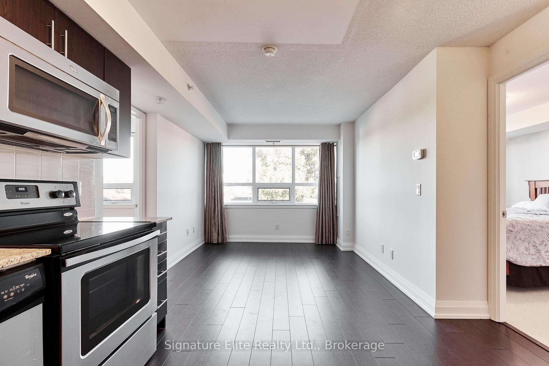 3520 Danforth Avenue Unit 301 - Condo photo 4 of 29 in Birch Cliff / Cliffside, Ontario