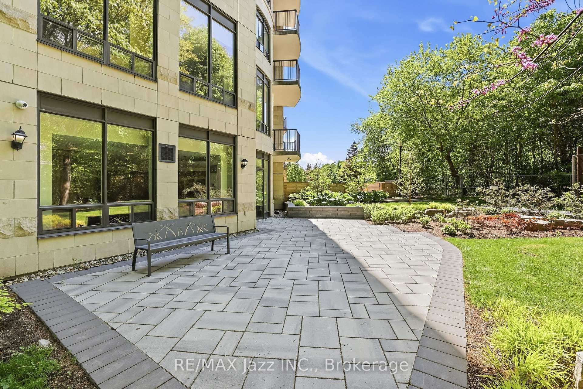 16 Dallimore Circle Unit 307 - Condo photo 44 of 50 in Don Mills / Parkwoods / Victoria Village, Ontario