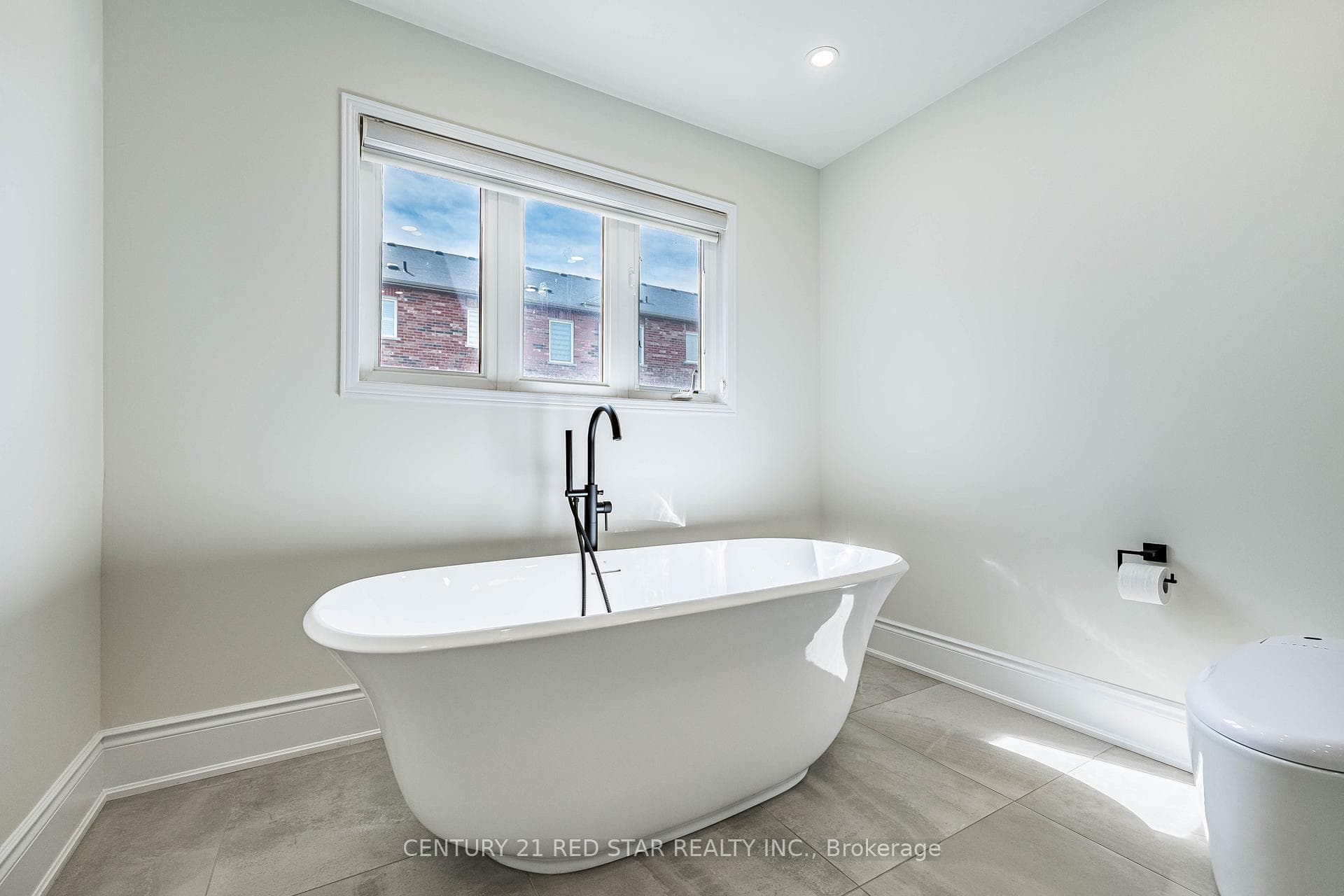 396 Derrydale Drive - Detached photo 23 of 48 in Mississauga, Ontario