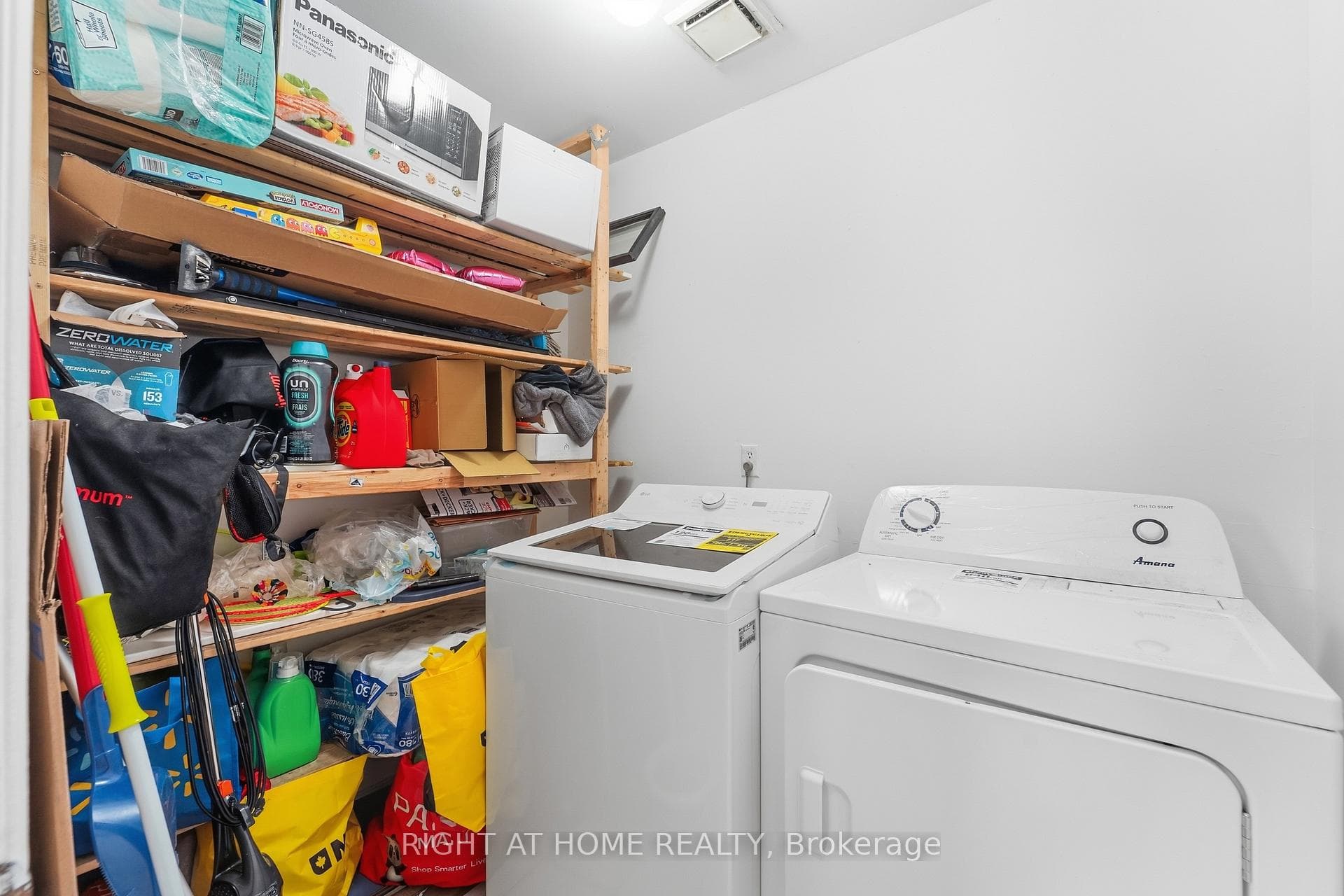 141 Sandown Avenue - Detached photo 6 of 40 in Birch Cliff / Cliffside, Ontario