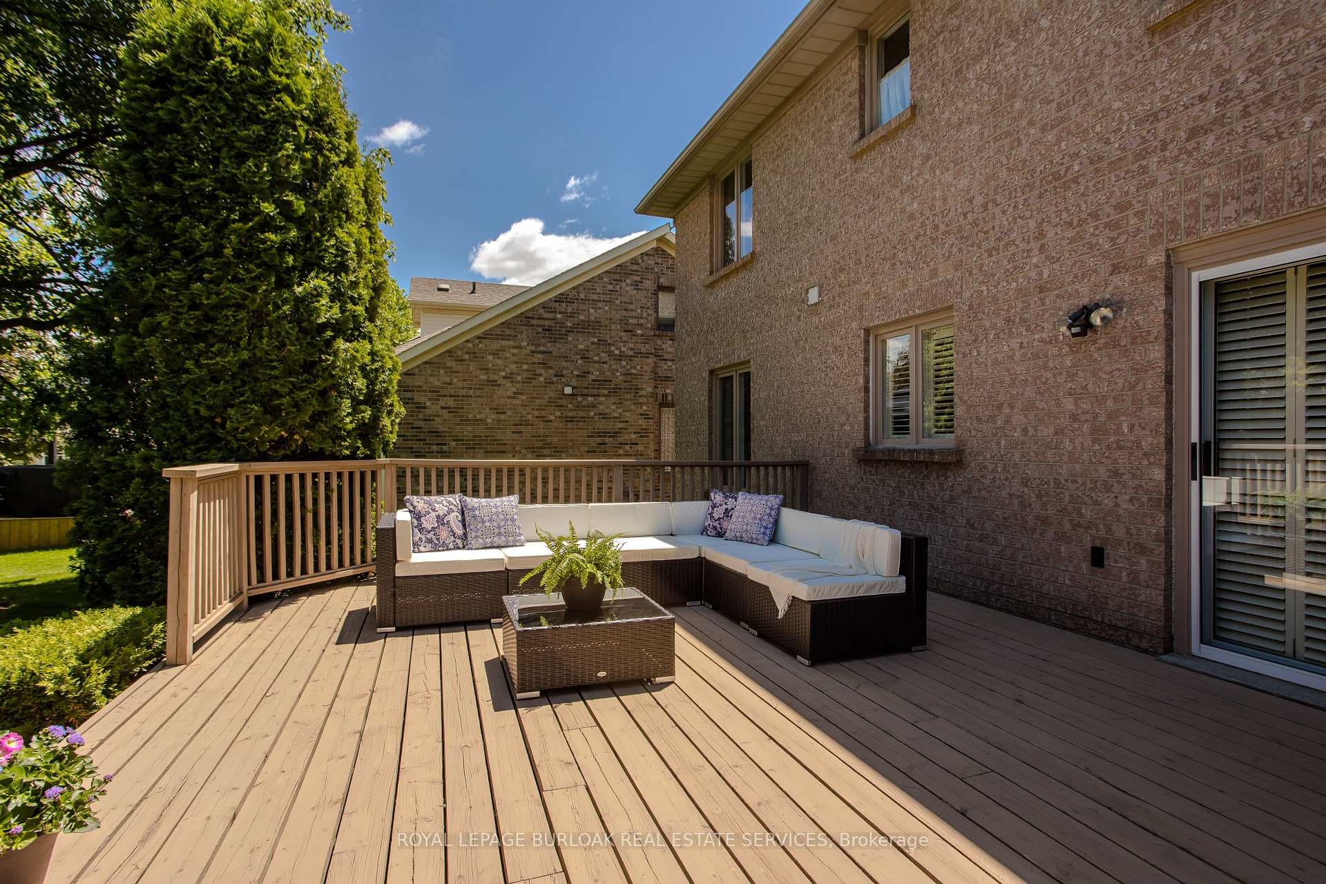 4153 Arbourfield Drive - Detached photo 6 of 32 in Burlington, Ontario