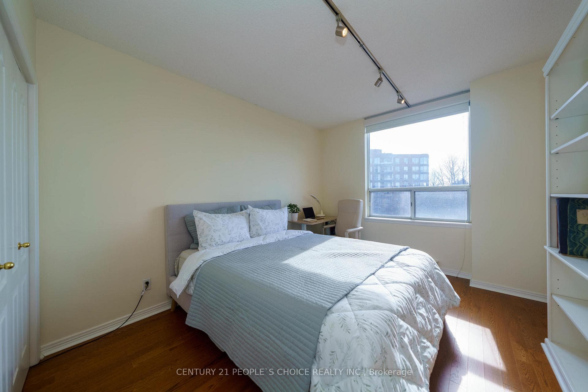 1905 Pilgrims Way Unit 506 - Condo photo 22 of 46 in Oakville, Ontario
