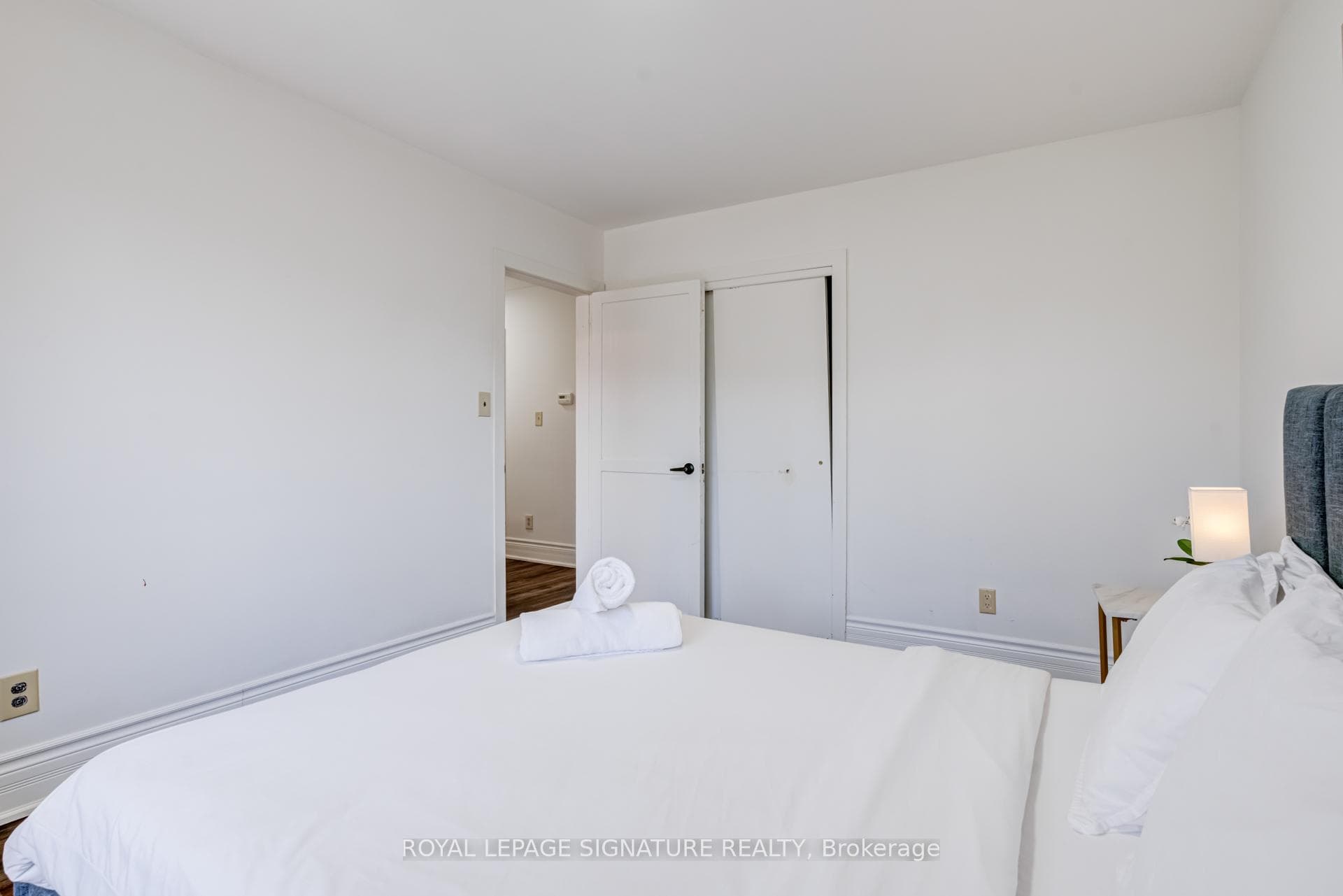 411 Maplehurst Avenue - Detached photo 16 of 31 in Oakville, Ontario