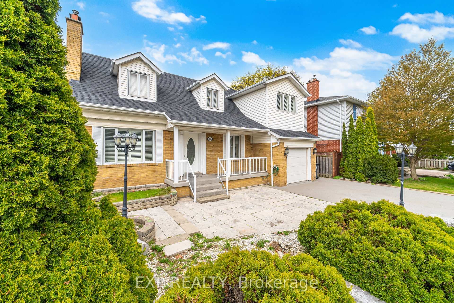 2065 Westfield Drive - Detached photo 4 of 50 in Mississauga, Ontario