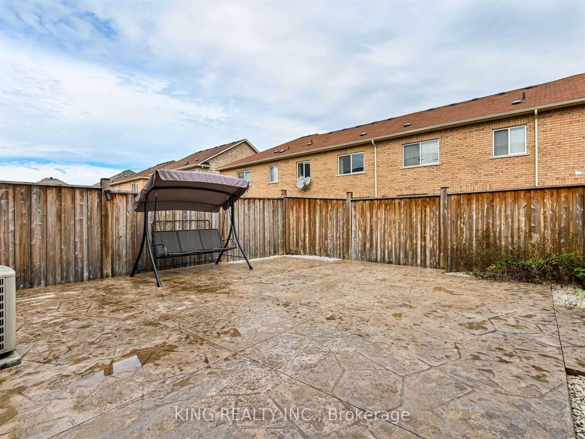 23 Wall Street - Townhouse photo 24 of 25 in Brampton, Ontario