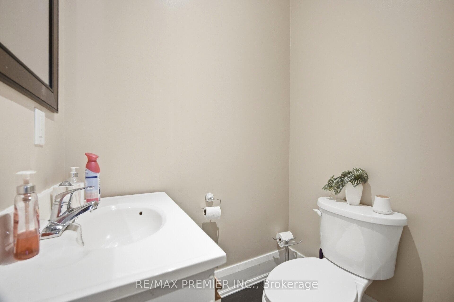 277 Old Weston Road - Detached photo 17 of 36 in Keelesdale / Eglinton West, Ontario