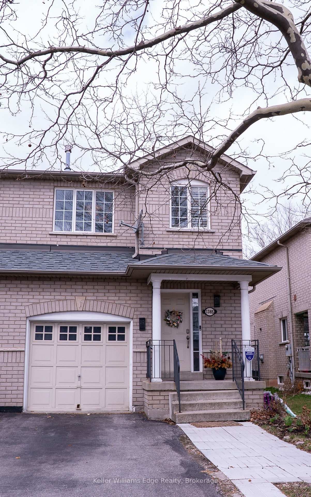 1385 Brookstar Drive - Semi-Detached for sale in Glen Abbey, Ontario