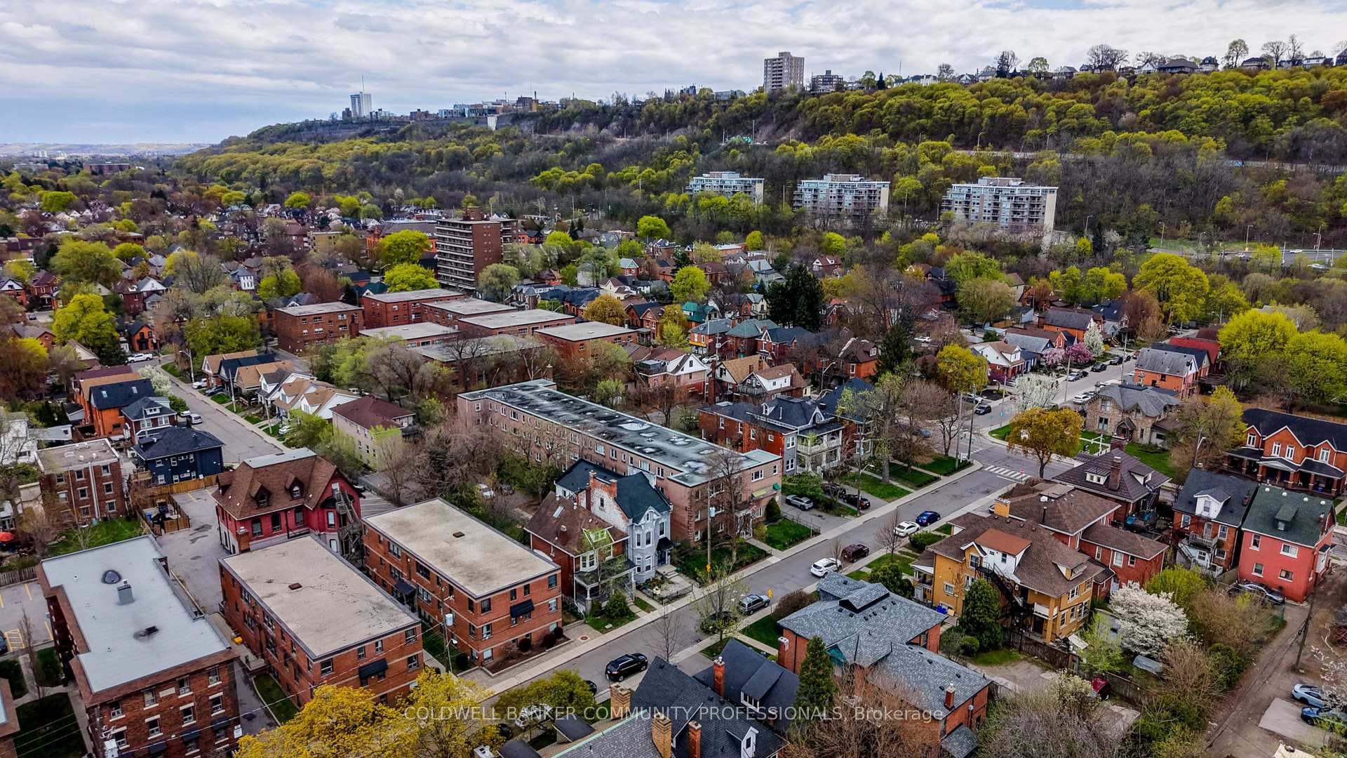 137 Emerald Street - Condo photo 2 of 23 in Hamilton, Ontario