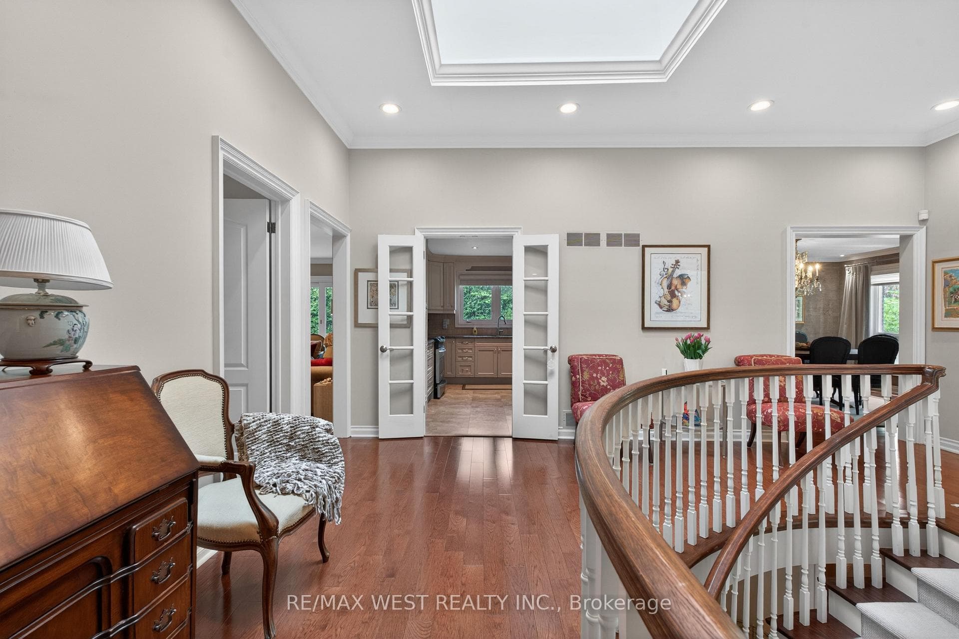 16 Caravan Drive - Detached photo 4 of 49 in Don Mills / Parkwoods / Victoria Village, Ontario