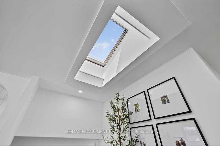 3088 PALMER Drive - Detached photo 23 of 50 in Burlington, Ontario