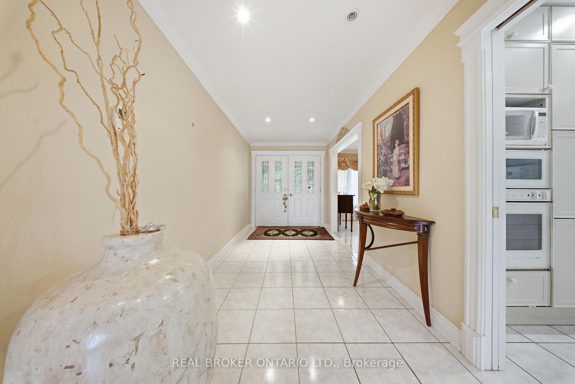 529 Conservation Drive - Detached photo 6 of 45 in Brampton, Ontario