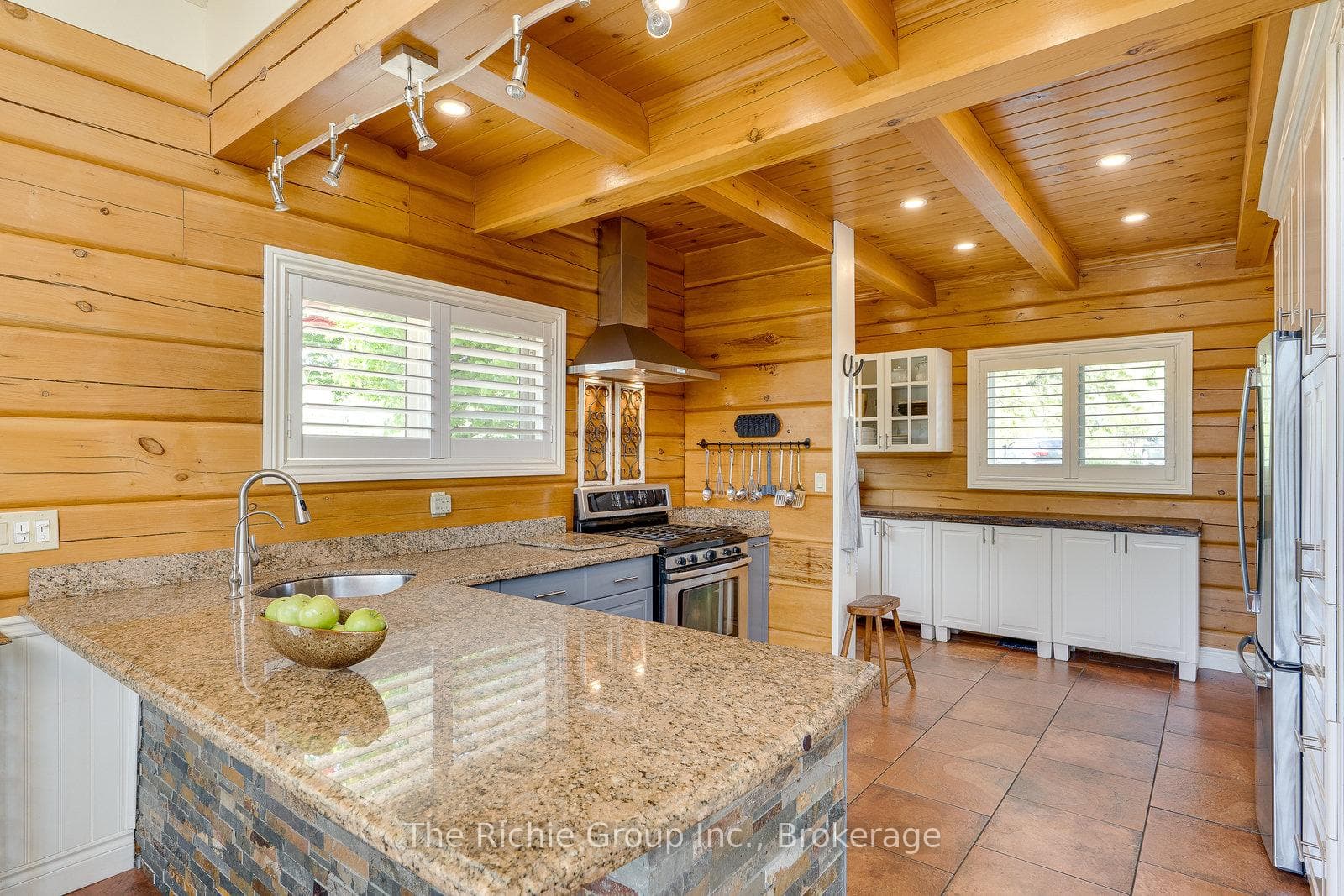 143 Green Lake Road - Detached photo 7 of 42 in Caledon, Ontario