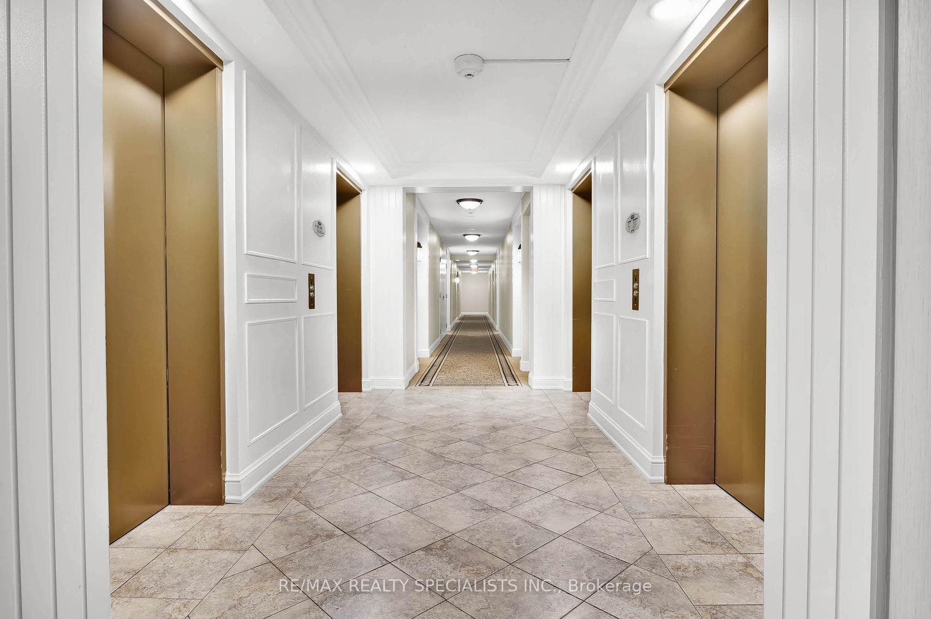 710 Humberwood Boulevard Unit 1404 - Condo photo 3 of 24 in Etobicoke (West Mall / Rexdale), Ontario