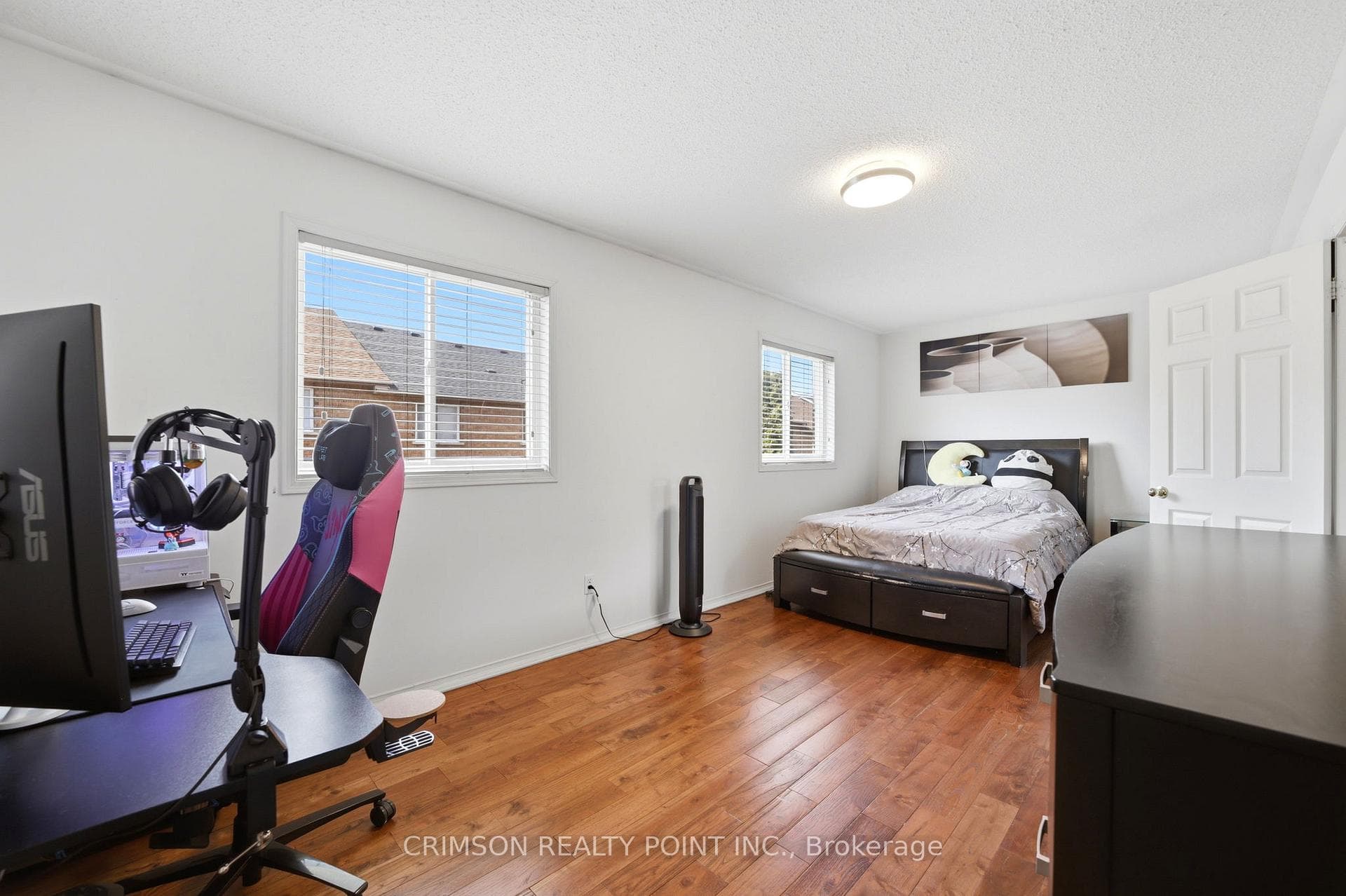 42 Dawson Crescent - Townhouse photo 17 of 37 in Milton, Ontario
