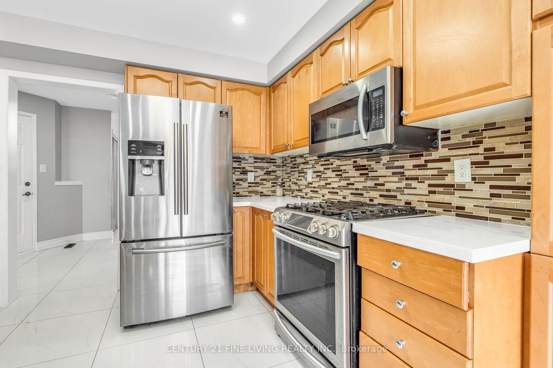 20 Edenvalley Road - Detached photo 8 of 38 in Brampton, Ontario