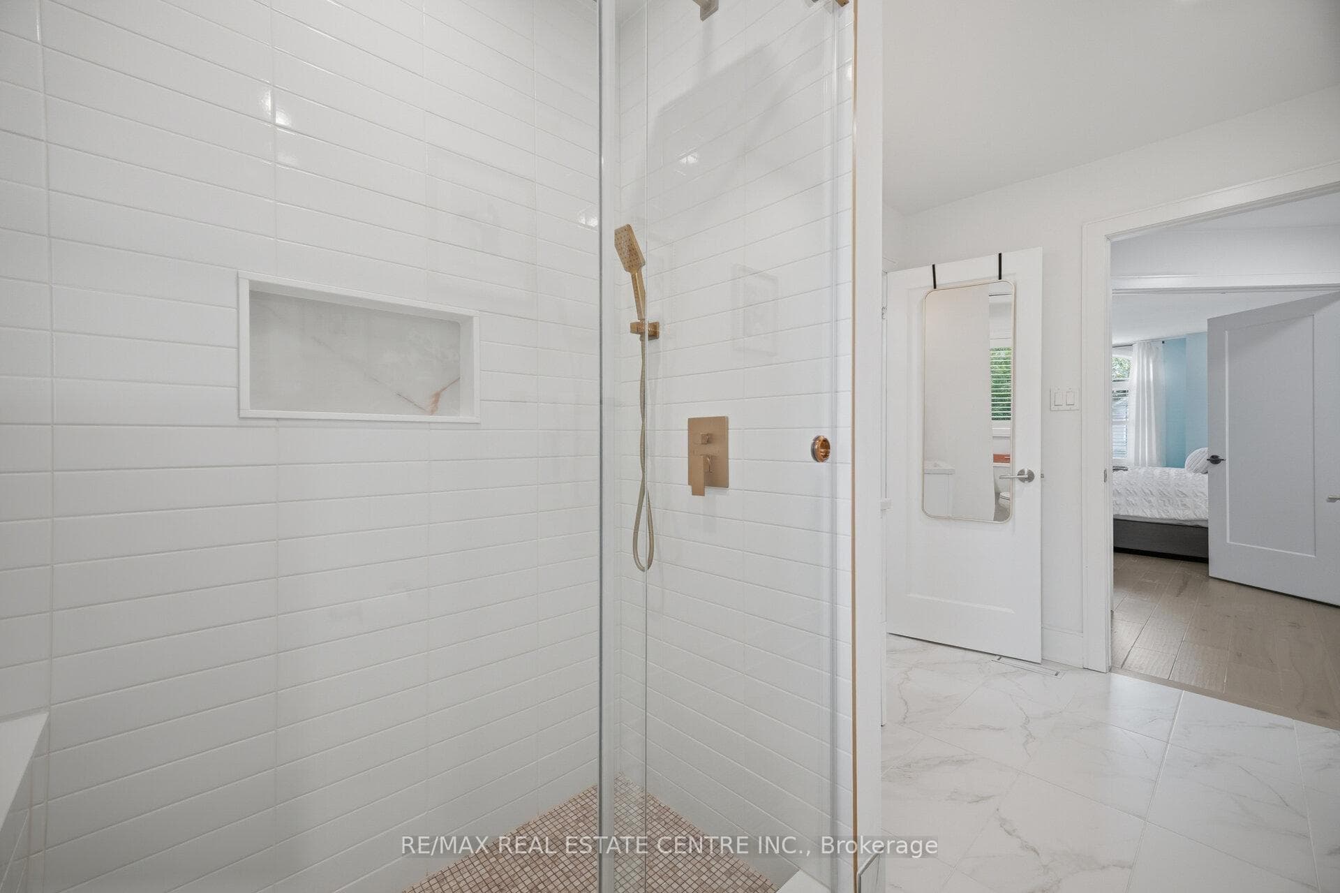 5388 Kindos Street - Detached photo 37 of 50 in Burlington, Ontario