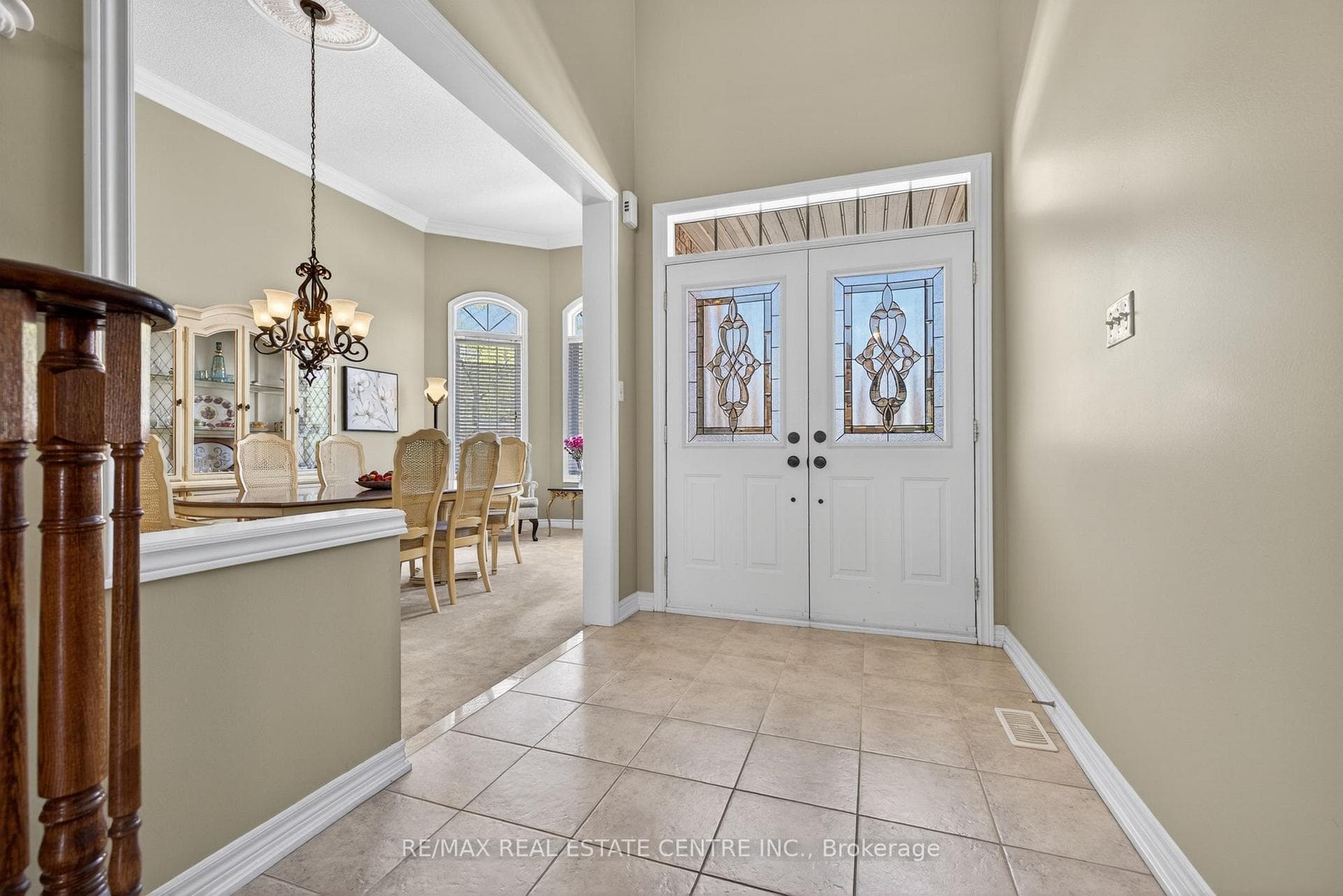 1022 Laidlaw Drive - Detached photo 5 of 50 in Milton, Ontario